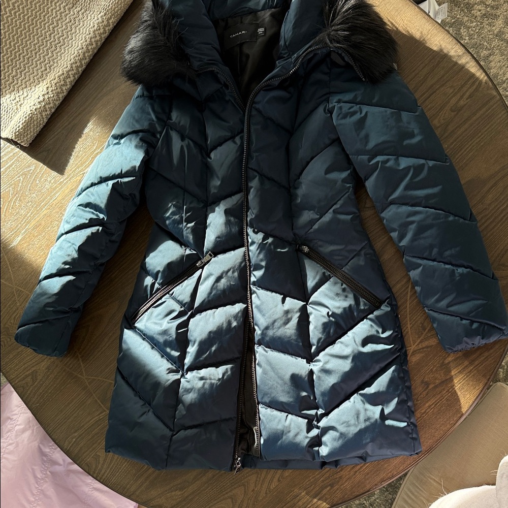 Beautiful Women's navy Tahari Jacket with Faux Fur Hood